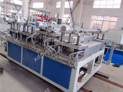 蘇州春崇機(jī)械 建筑模板機(jī)械設(shè)備的創(chuàng)新與品質(zhì)典范